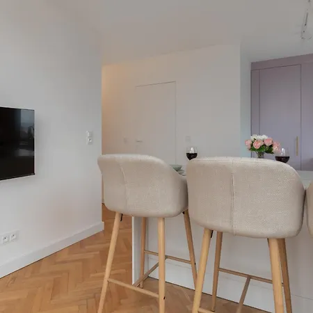 דירה Pastel Apartment With Two Bedrooms And Balcony In Gdynia By Noclegi Renters *